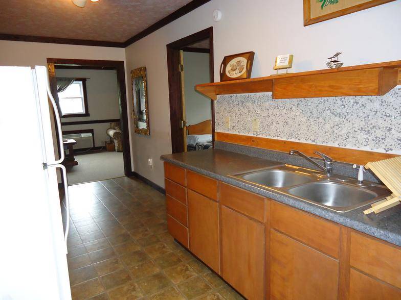 Wildwood Inn | bakery | 3636 Pickett Park Hwy, Jamestown, TN 38556, USA | 9318799454 OR +1 931-879-9454