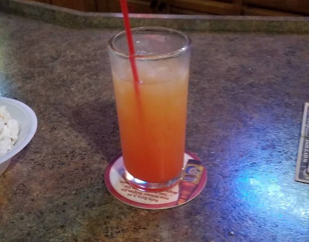 Bs Sports Bar & Grill - | restaurant | 214 Washington St, Victor, IA 52347, USA | 3196478888 OR +1 319-647-8888