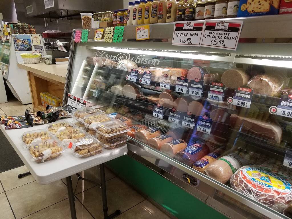Di Scala Deli | meal takeaway | 4712 Pennell Rd, Aston, PA 19014, USA | 6104852224 OR +1 610-485-2224