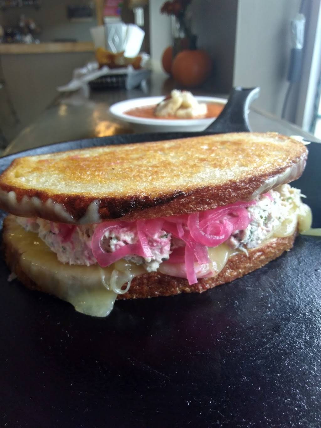 Amazin Melts | restaurant | 235 Main St, New Paltz, NY 12561, USA | 8454192808 OR +1 845-419-2808