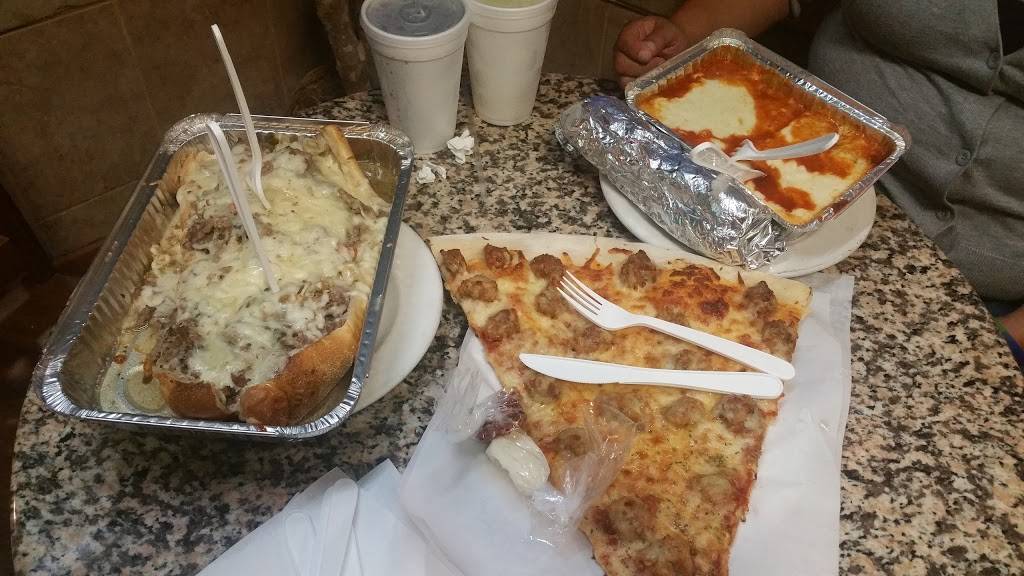 Damenzos Pizza | restaurant | 2324 W Taylor St, Chicago, IL 60612, USA | 3124211142 OR +1 312-421-1142