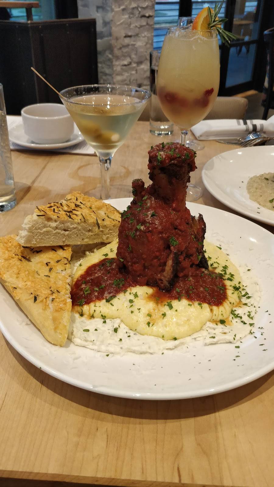 Hickory & Oak | restaurant | 705 State St, Bowling Green, KY 42101, USA | 2707159268 OR +1 270-715-9268