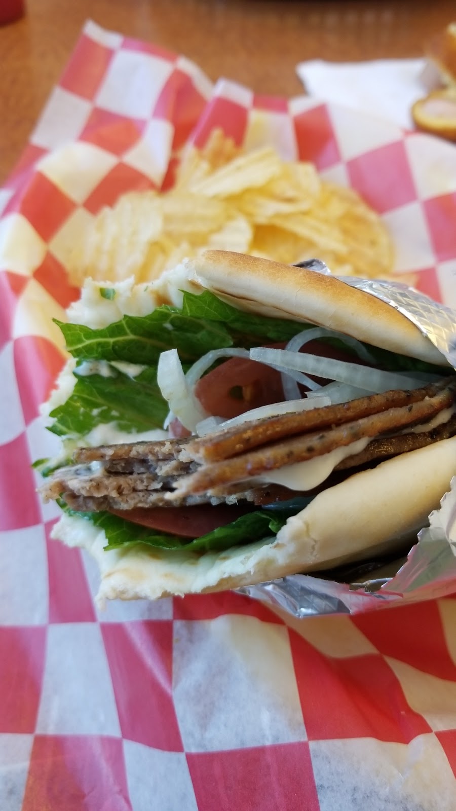 Burger House | restaurant | 116 US-2, Floodwood, MN 55736, USA | 2184763370 OR +1 218-476-3370