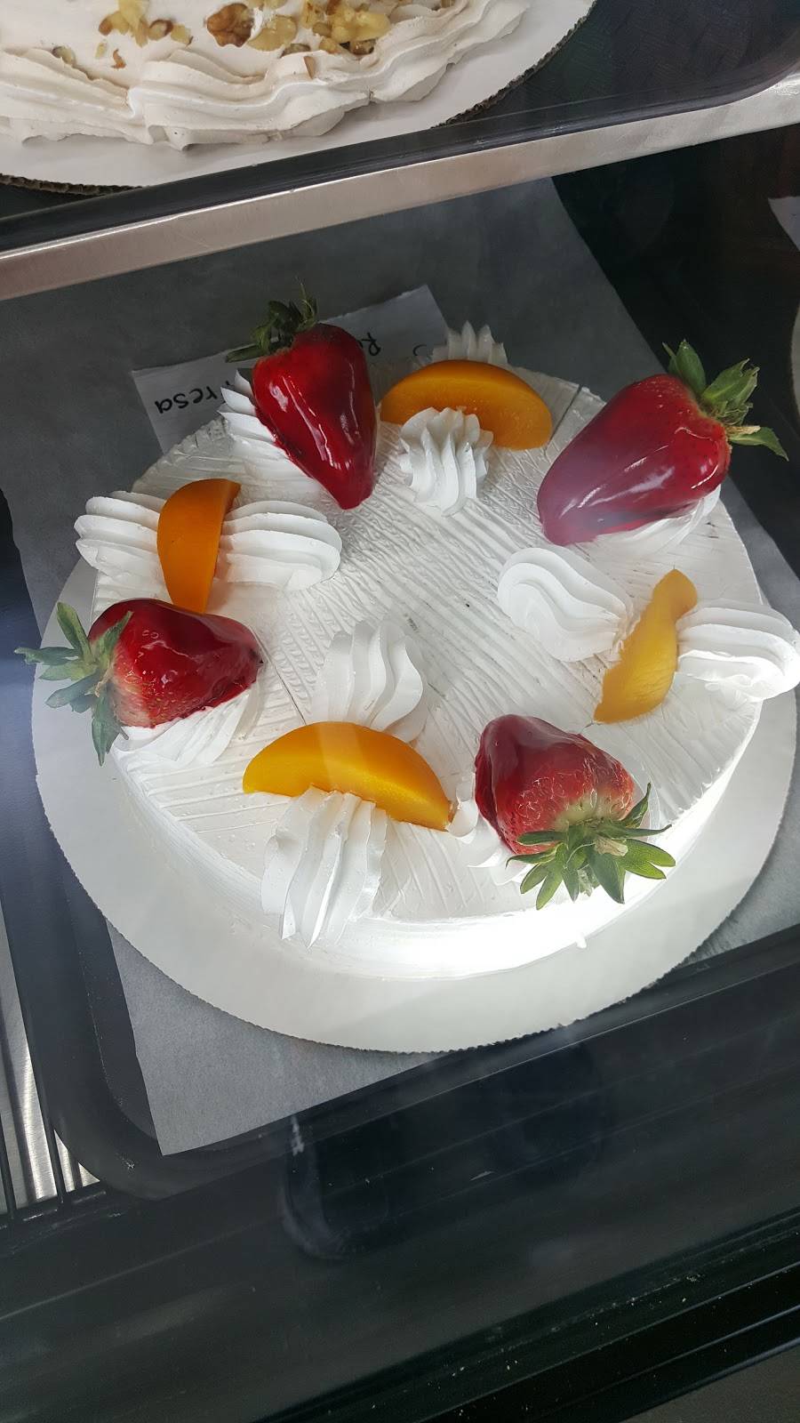 La Salvadorena Bakery & Cafe | restaurant | 5094 Murfreesboro Rd suite f, La Vergne, TN 37086, USA | 6152806377 OR +1 615-280-6377