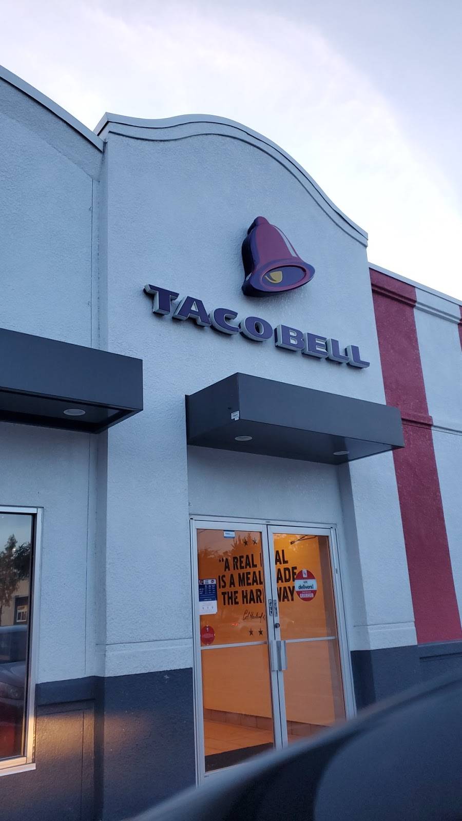 Taco Bell | restaurant | 3009 W Colonial Dr, Orlando, FL 32808, USA | 4072905428 OR +1 407-290-5428