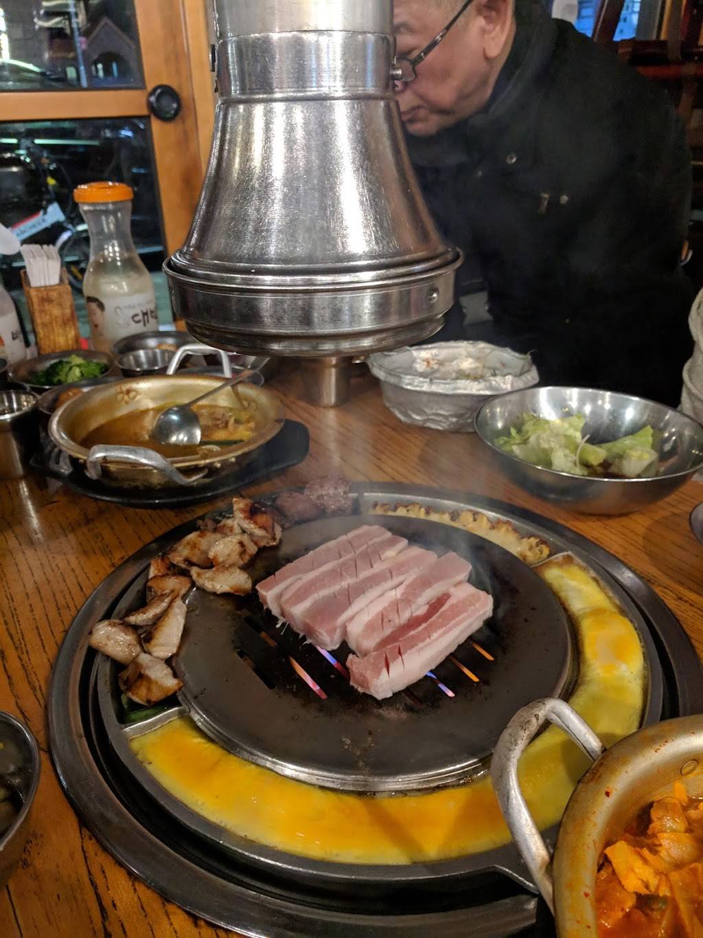 Dongs Family Cuisine | restaurant | 152-24 Northern Blvd, Flushing, NY 11354, USA | 7183212007 OR +1 718-321-2007