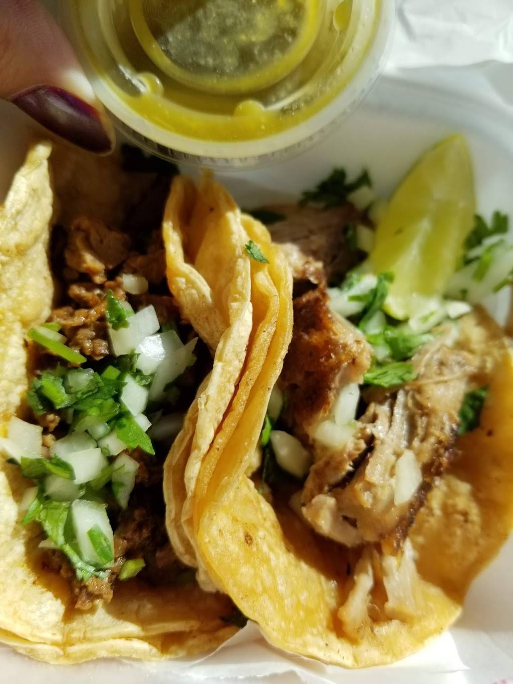 La Guanajuato | restaurant | 3915 Center Point Rd NE, Cedar Rapids, IA 52402, USA | 3197430081 OR +1 319-743-0081