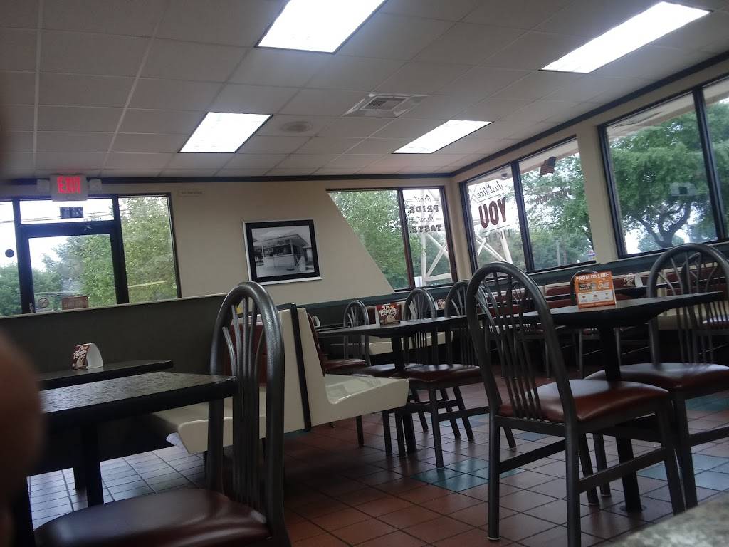 Whataburger | restaurant | 211 West Road, Houston, TX 77038, USA | 2818473493 OR +1 281-847-3493