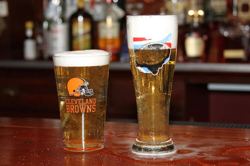 Reel Bar | restaurant | 461 Catawba Ave, Put-In-Bay, OH 43456, USA | 4192851318 OR +1 419-285-1318