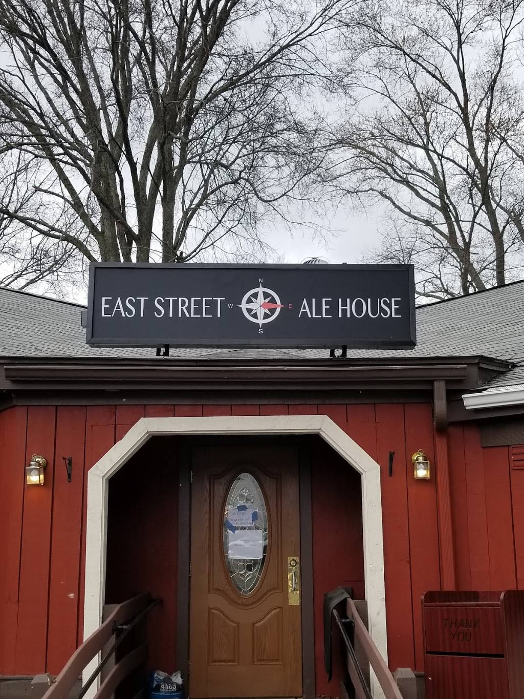 East Street Ale House | restaurant | 79 East St, North Attleborough, MA 02760, USA | 5083160750 OR +1 508-316-0750