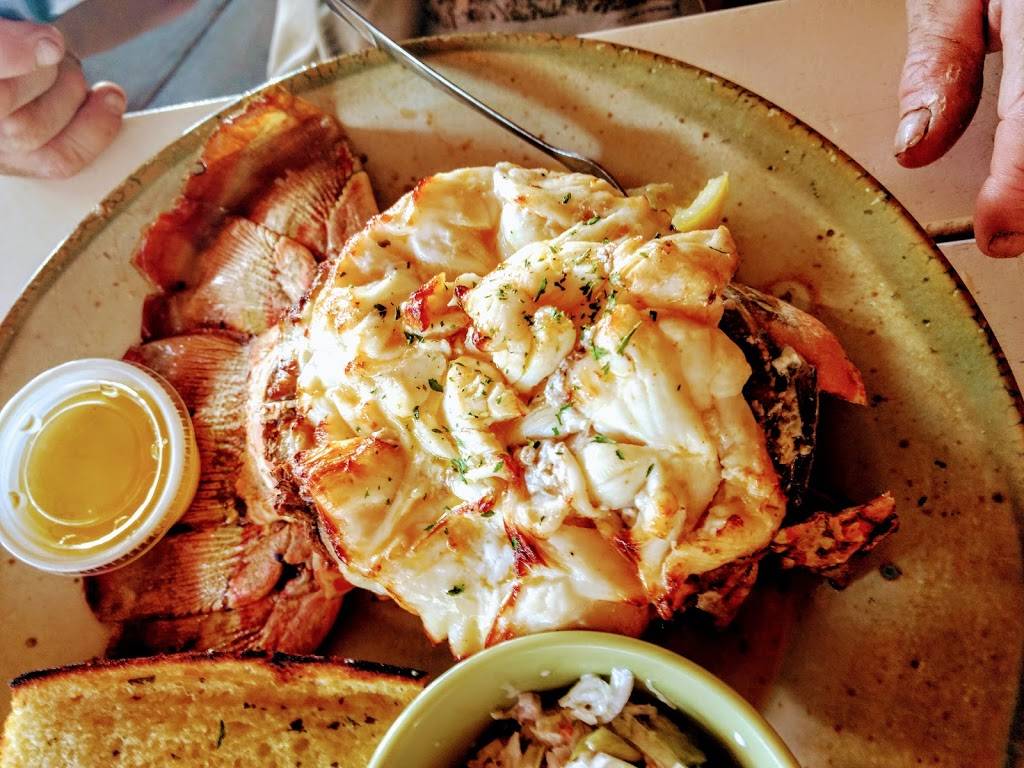 P.J.s Oyster Bar | restaurant | 415 2nd St, Indian Rocks Beach, FL 33785, USA | 7275965898 OR +1 727-596-5898