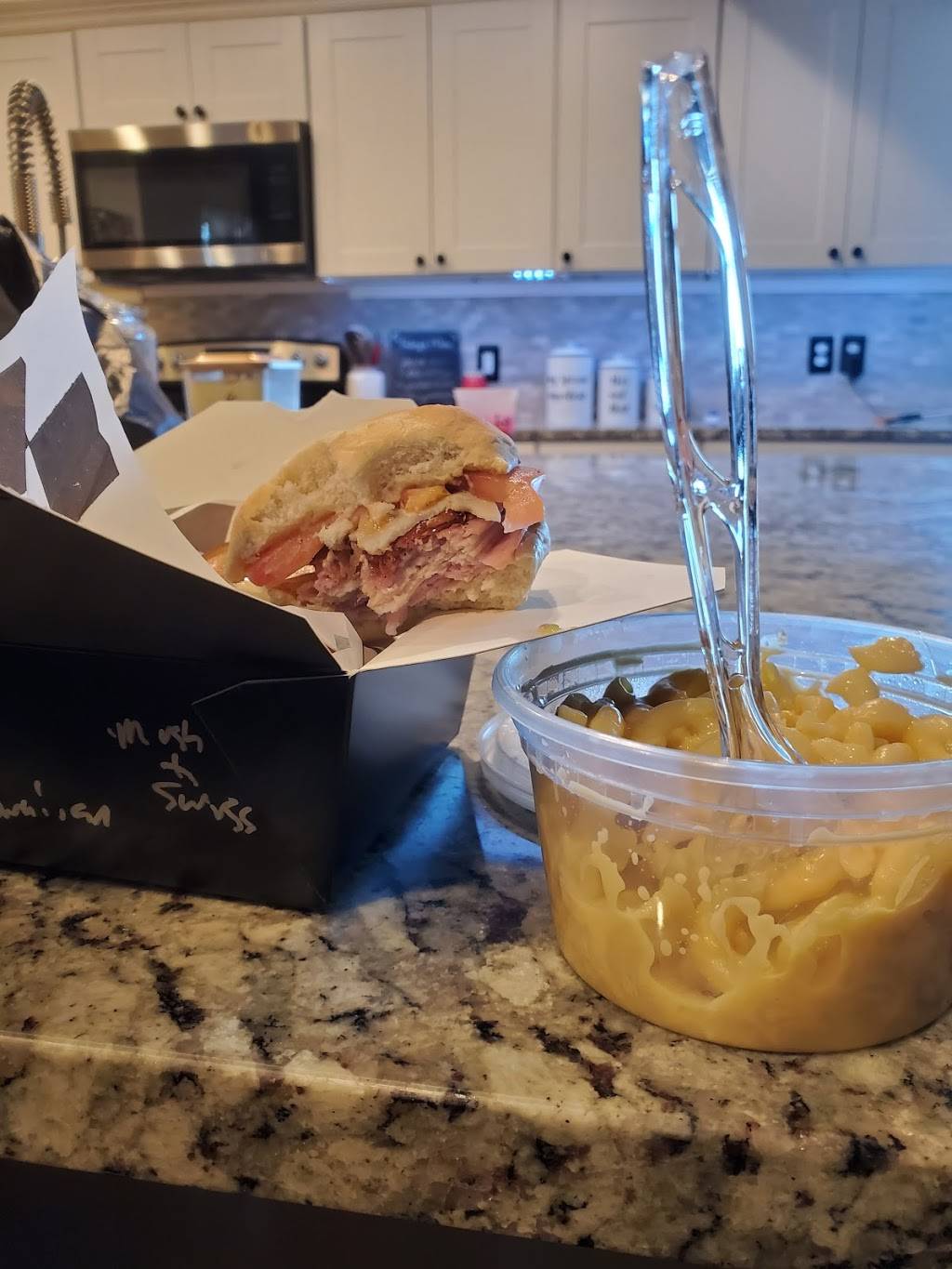 Bravo Sliders-N-Bites | restaurant | 1402 E Iron Ave, Salina, KS 67401, USA | 7855152121 OR +1 785-515-2121