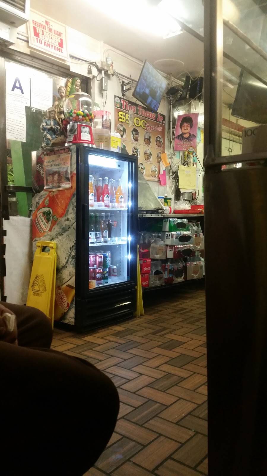 Tios Tacos Jr | restaurant | 24195 Sunnymead Boulevard, Moreno Valley, CA 92553, USA | 9512435601 OR +1 951-243-5601