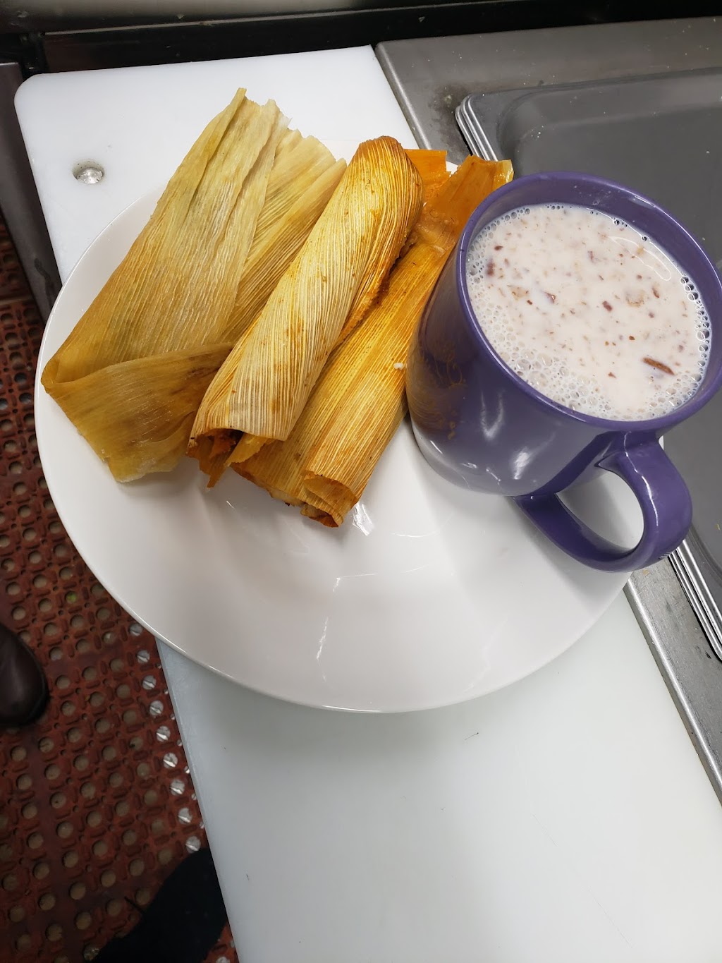 Tacos El Paisa | restaurant | 1007 S Cesar E Chavez Dr, Milwaukee, WI 53204, USA | 4146297509 OR +1 414-629-7509