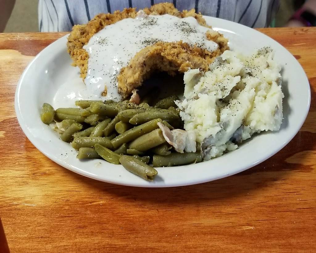 Circleville Store | restaurant | 600 TX-95, Taylor, TX 76574, USA | 5123526848 OR +1 512-352-6848