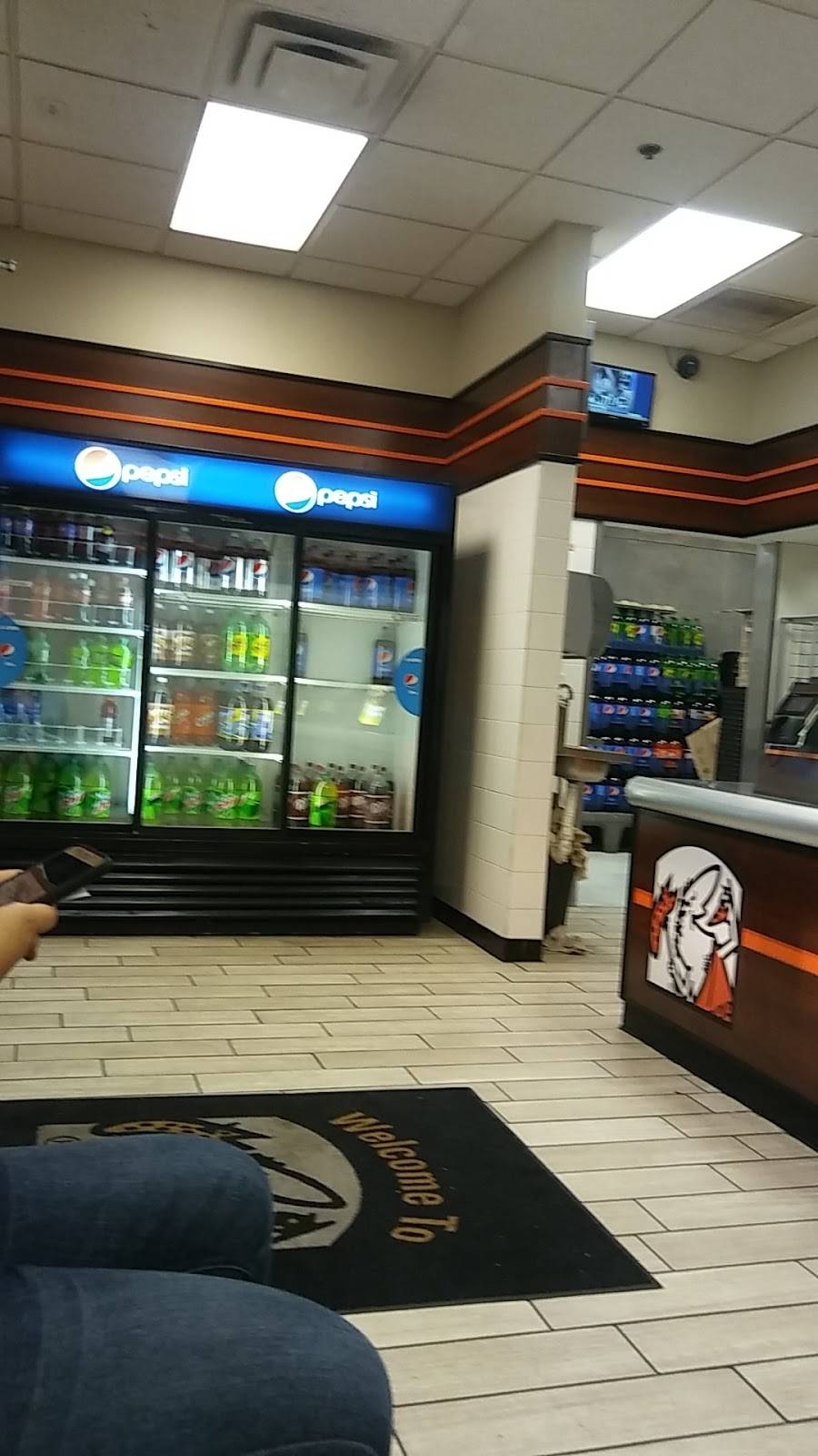 Little Caesars Pizza | meal takeaway | 780 W El Monte Way, Dinuba, CA 93618, USA | 5595915300 OR +1 559-591-5300