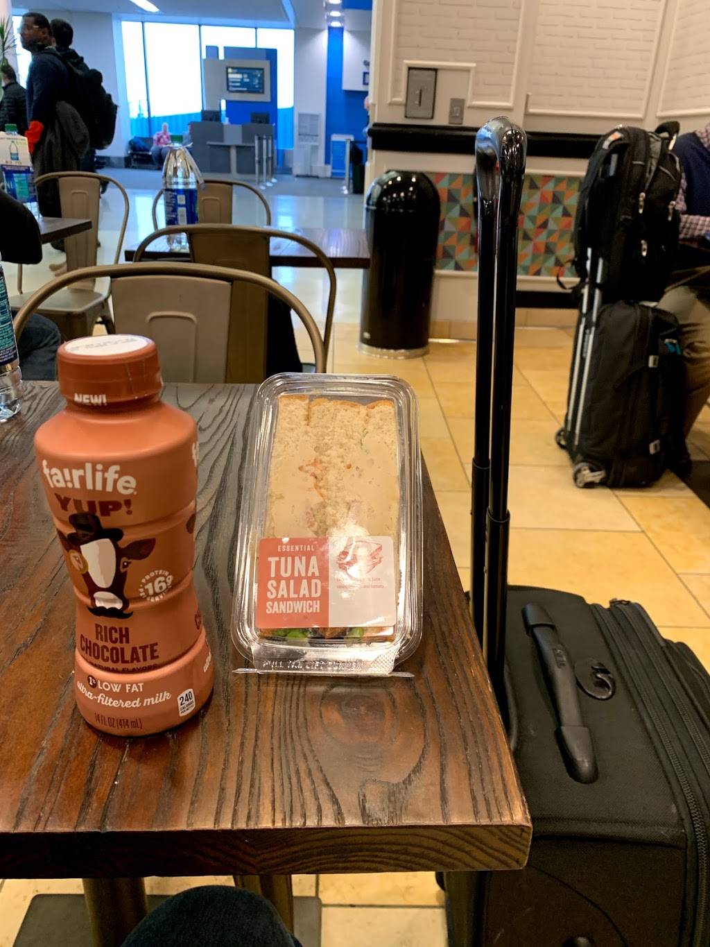 Natural Break | restaurant | Across from Gate D10, North Terminal, W G Rogell Dr, Detroit, MI 48242, USA | 7342471117 OR +1 734-247-1117