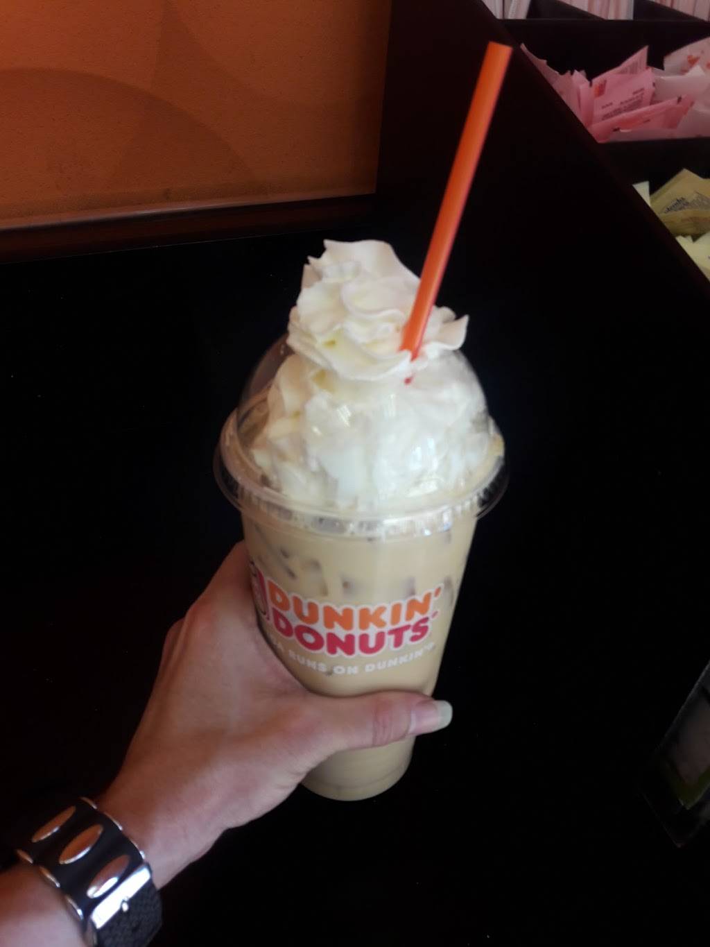 Dunkin | bakery | 532 W Lehigh Ave #46, Philadelphia, PA 19133, USA | 2676214805 OR +1 267-621-4805