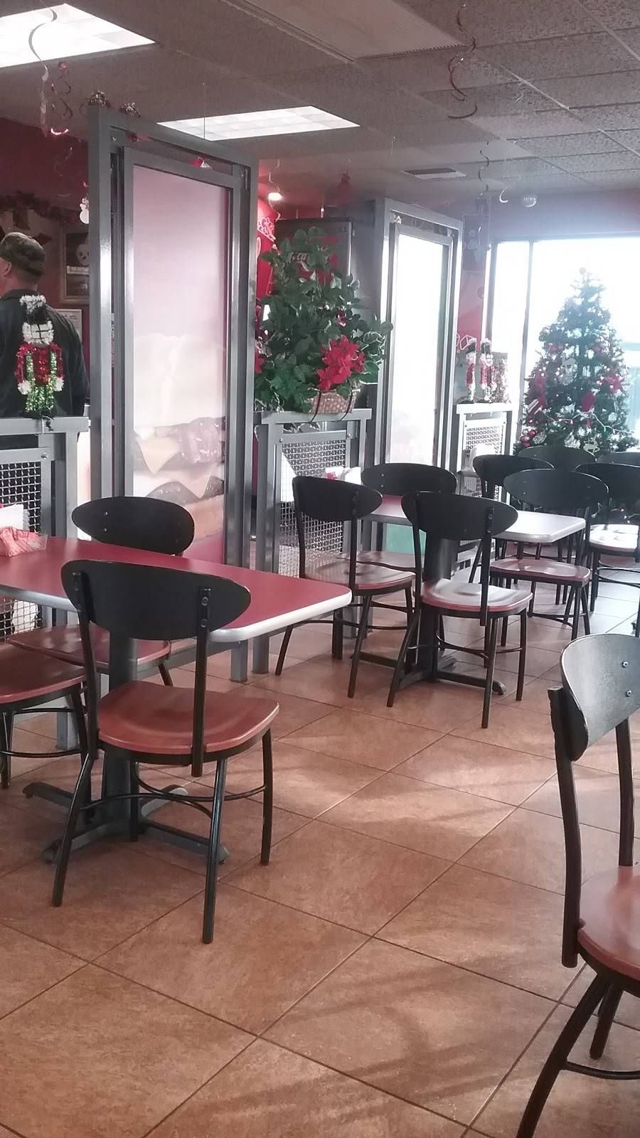 Jack in the Box | restaurant | 2010 E Main St, Woodland, CA 95776, USA | 5306696606 OR +1 530-669-6606