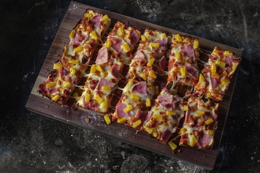 Jets Pizza | meal delivery | 2158 Rice St, Maplewood, MN 55113, USA | 6513005387 OR +1 651-300-5387