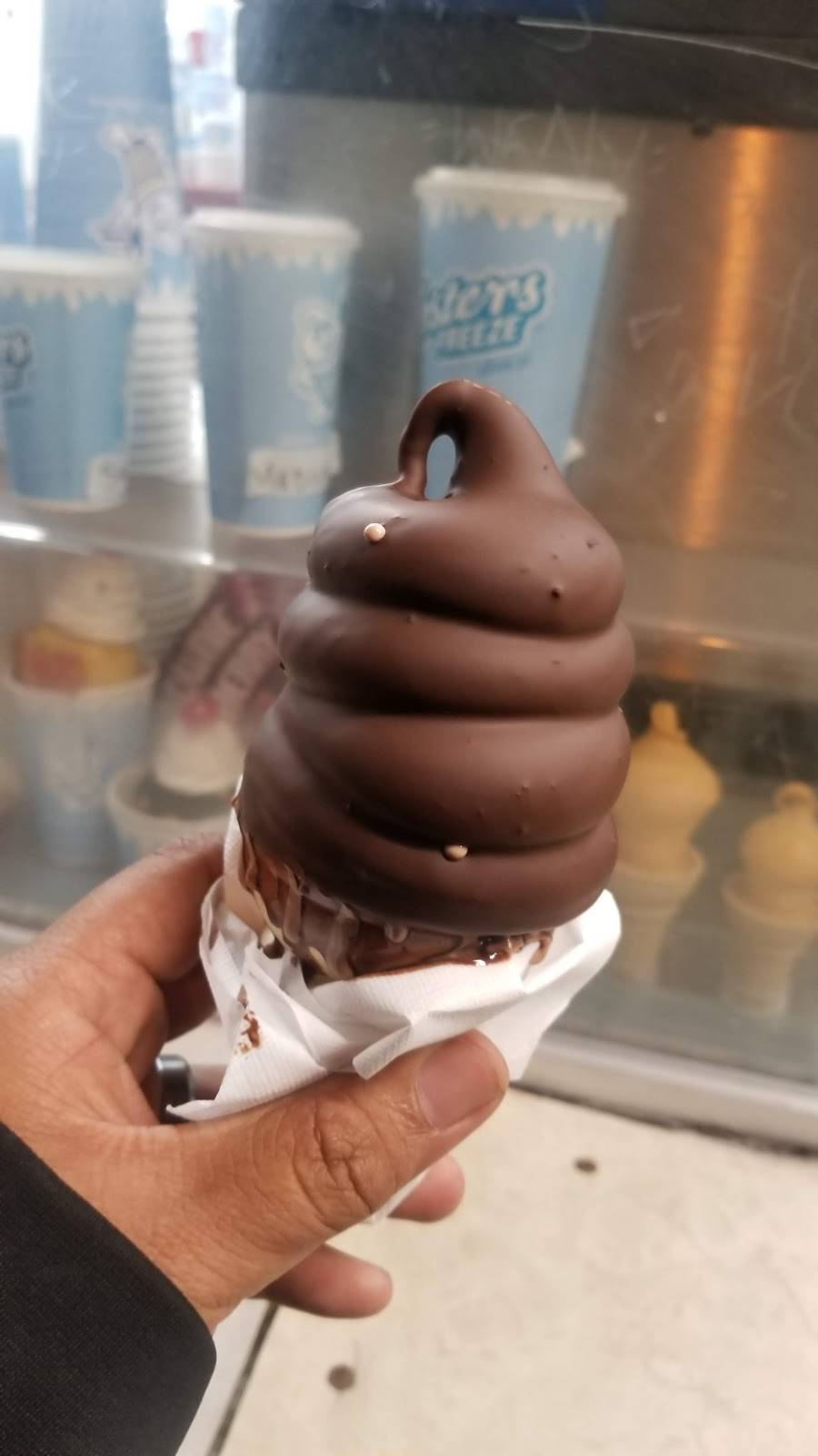 Fosters Freeze | restaurant | 4967 Eagle Rock Blvd, Los Angeles, CA 90041, USA | 3232562525 OR +1 323-256-2525