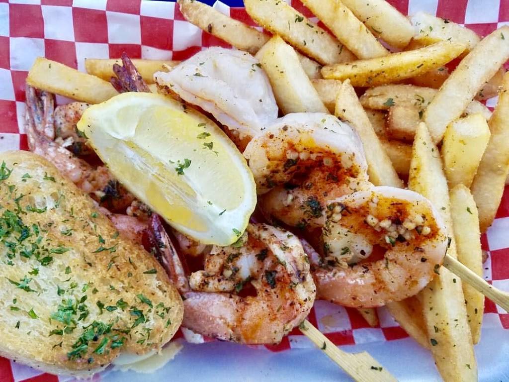 The Tackle Box Southern Seafood & More | restaurant | 17620 Bellflower Blvd, Bellflower, CA 90706, USA | 5628040736 OR +1 562-804-0736