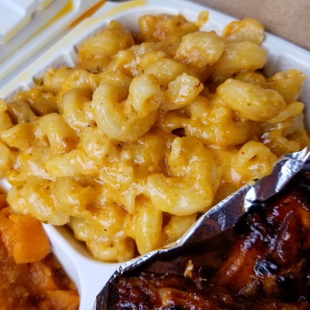 Lloyds Upscale Street Food | restaurant | 3517 N Spaulding Ave, Chicago, IL 60618, USA | 7735586609 OR +1 773-558-6609