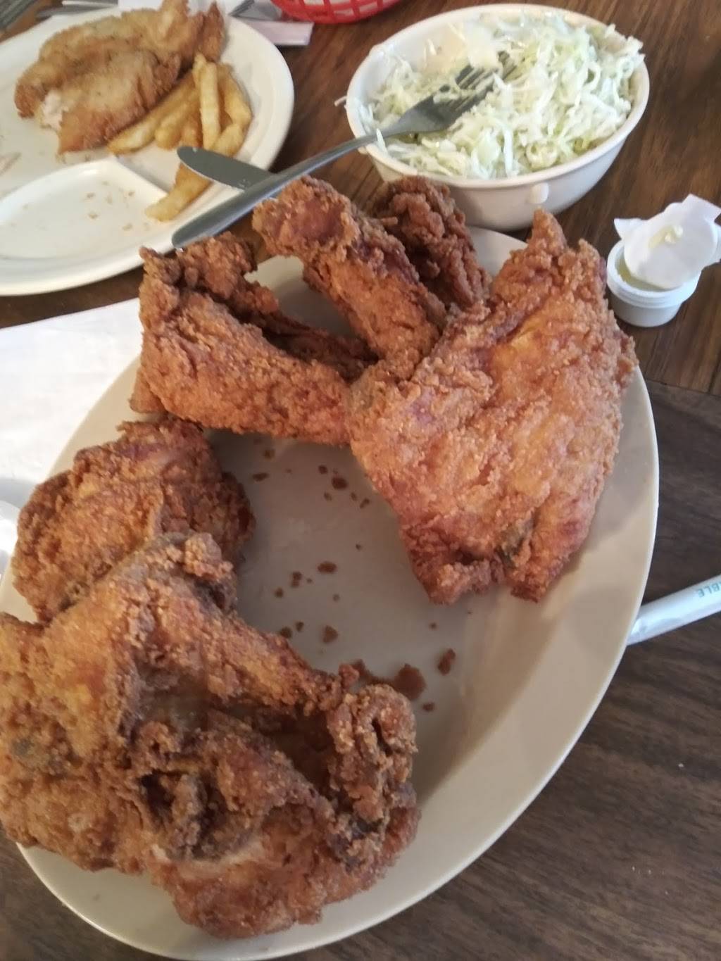 Pichlers Chicken Annies | restaurant | 1271 S 220th St, Pittsburg, KS 66762, USA | 6202329260 OR +1 620-232-9260