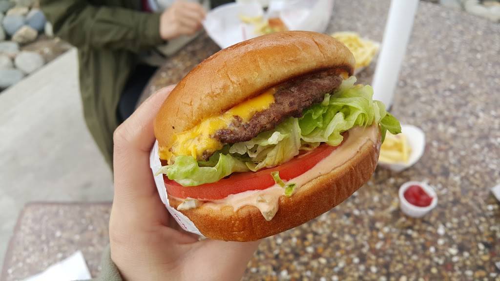 In-N-Out Burger | restaurant | 1579 Martin Luther King Jr Way, Merced, CA 95340, USA | 8007861000 OR +1 800-786-1000