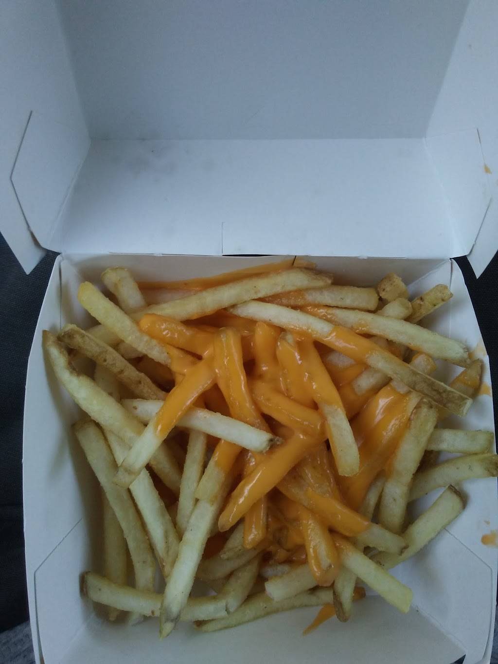 Carls Jr. | restaurant | 14041 Newport Ave, Tustin, CA 92780, USA | 7145449982 OR +1 714-544-9982