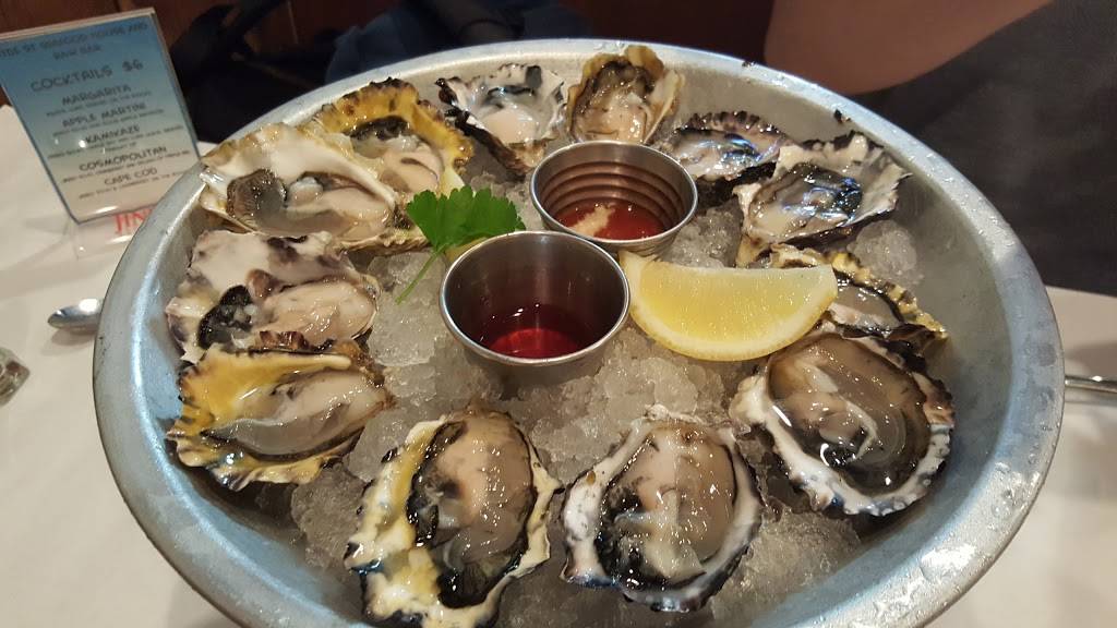 Hyde Street Seafood House & Raw Bar | restaurant | 1509 Hyde St, San Francisco, CA 94109, USA | 4159313474 OR +1 415-931-3474