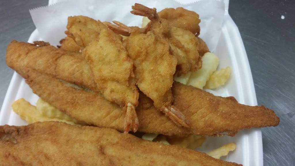 Old Bay Seafood | restaurant | 2125 Starmount Pkwy, Chesapeake, VA 23321, USA | 7574051239 OR +1 757-405-1239