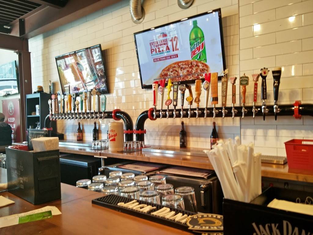 Burger Republic | restaurant | 420 11th Ave S, Nashville, TN 37203, USA | 6159151943 OR +1 615-915-1943