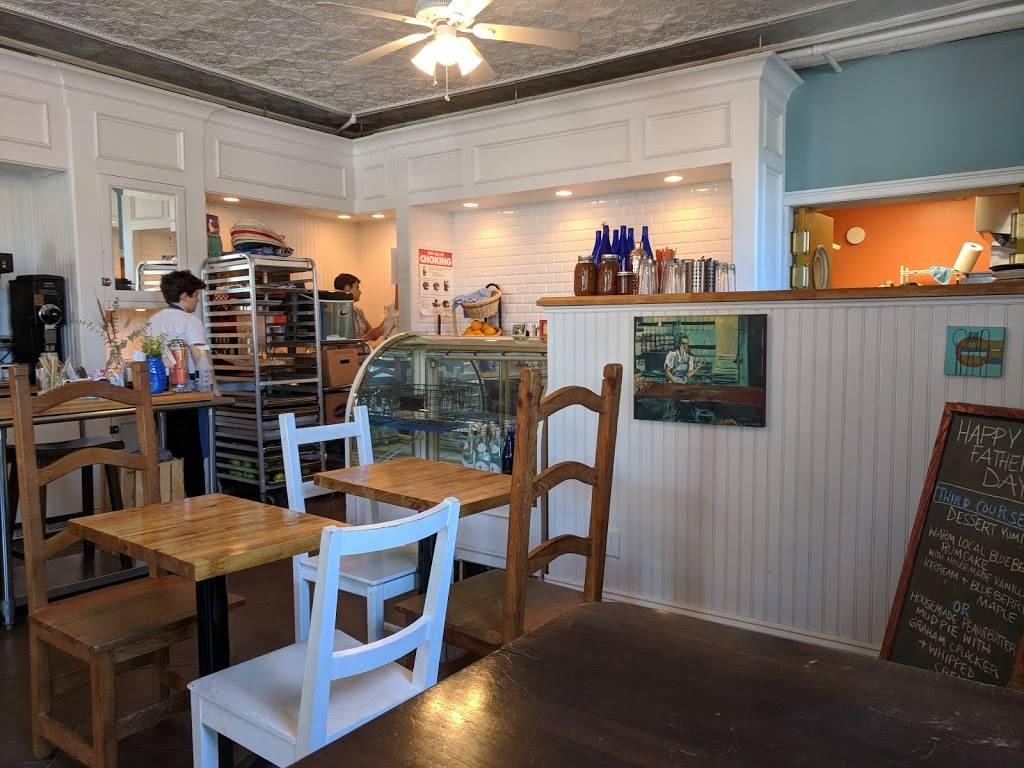 FANNIES | restaurant | 28 Railroad Ave, Warwick, NY 10990, USA | 8459863447 OR +1 845-986-3447