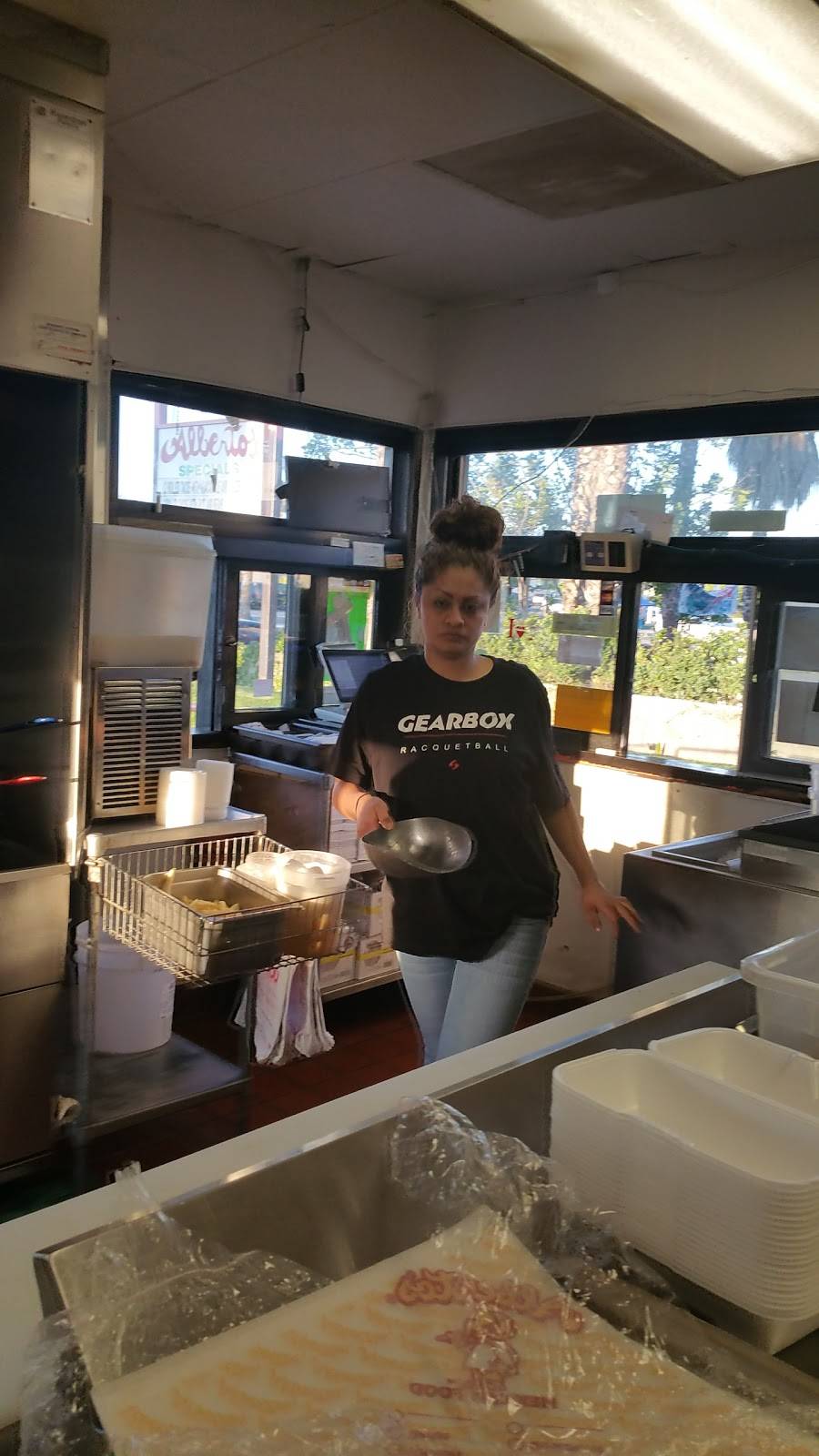 Albertos Mexican Food | restaurant | 9922 W Ball Rd, Anaheim, CA 92804, USA | 7148179787 OR +1 714-817-9787