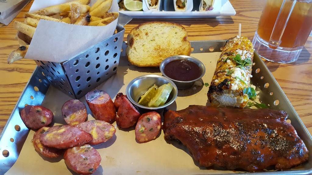 Chilis Grill & Bar | meal takeaway | 6775 Fallbrook Ave, West Hills, CA 91307, USA | 8187049537 OR +1 818-704-9537