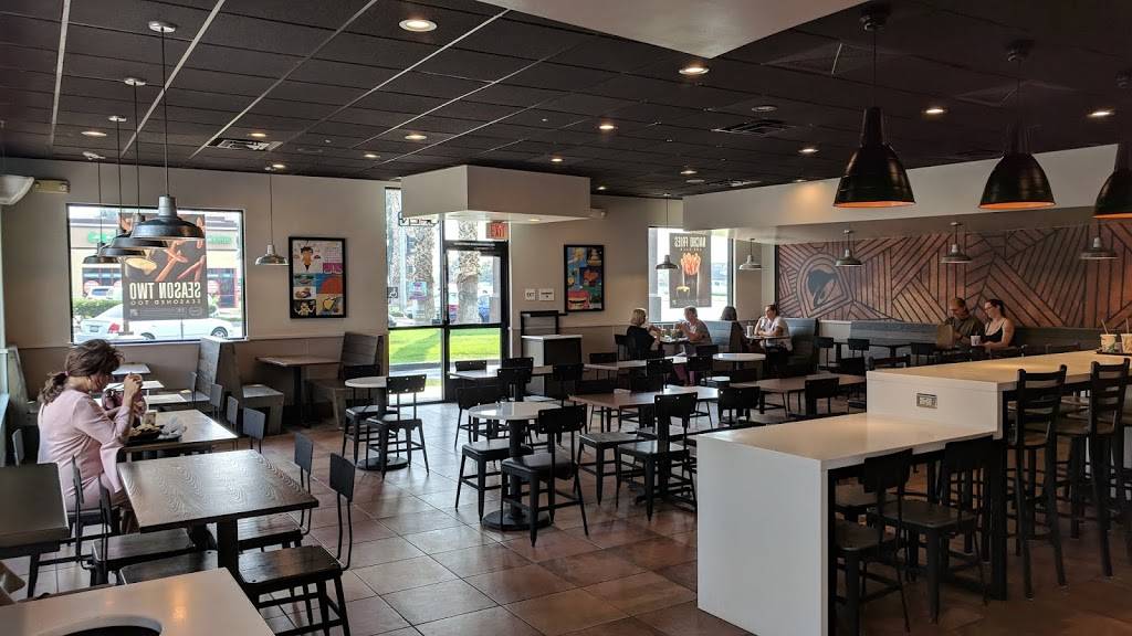 Taco Bell | meal takeaway | 7880 White Ln, Bakersfield, CA 93309, USA | 6618336185 OR +1 661-833-6185