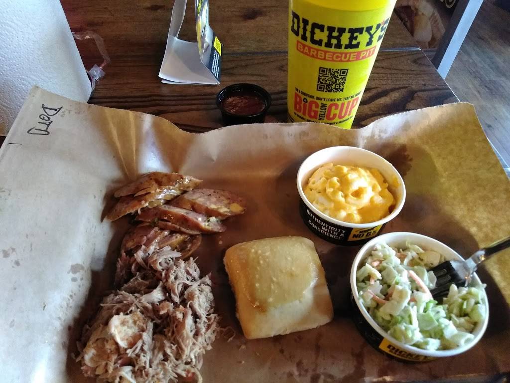 Dickeys Barbecue Pit | restaurant | 2815 W Peoria Ave, Phoenix, AZ 85029, USA | 6026033377 OR +1 602-603-3377