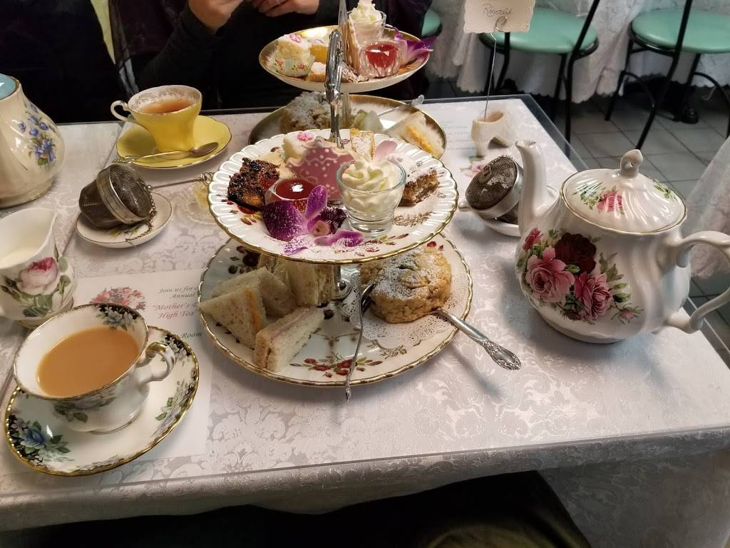 The Victorian Garden Tea Room | cafe | 313 Burnhamthorpe Rd, Etobicoke, ON M9B 2A2, Canada | 4162310028 OR +1 416-231-0028