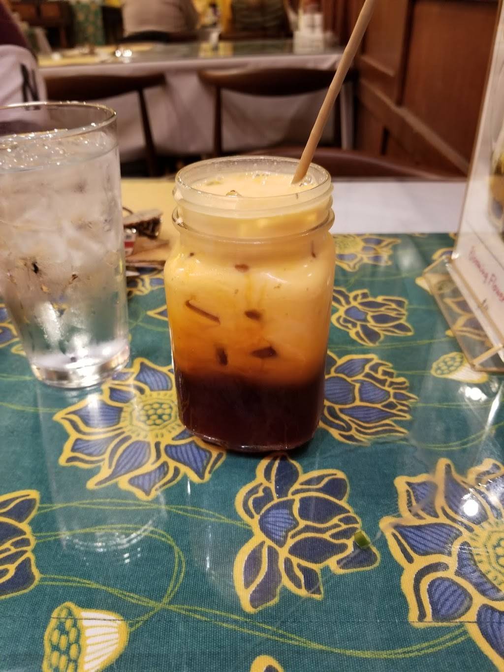 Hello Vietnam Pho&Roll | restaurant | 25245 N Lake Pleasant Pkwy #1100, Peoria, AZ 85383, USA | 4806875244 OR +1 480-687-5244