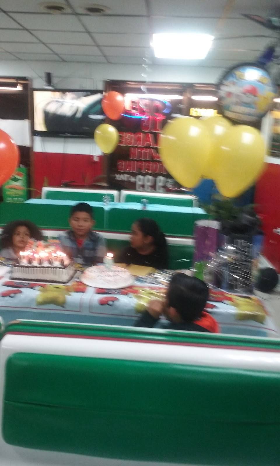 Pizzeria Y Taqueria Arellanos | restaurant | 6006 W 26th St, Cicero, IL 60804, USA | 7086522120 OR +1 708-652-2120