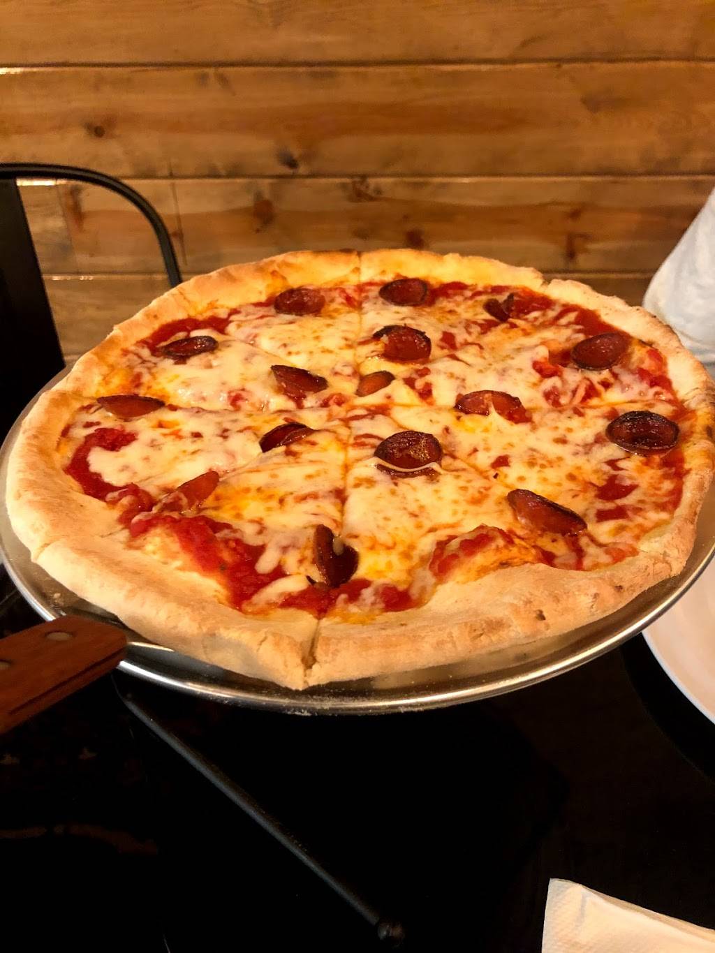 Scouts pizzeria | restaurant | 677 Wabash Ave, Terre Haute, IN 47807, USA | 8122408715 OR +1 812-240-8715