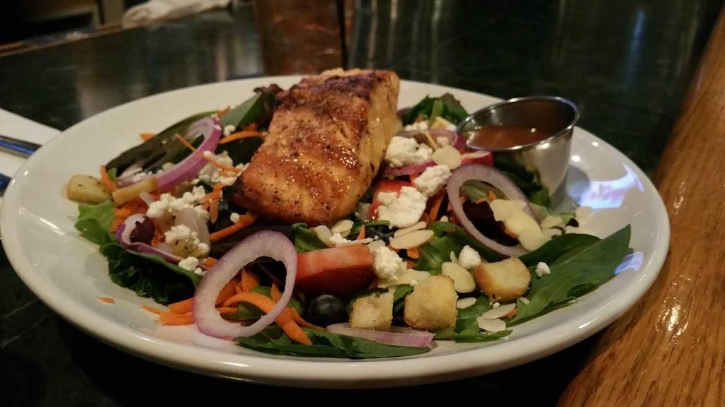 Tuckermans Restaurant & Tavern | restaurant | 336 NH-16A, Intervale, NH 03845, USA | 6033565542 OR +1 603-356-5542