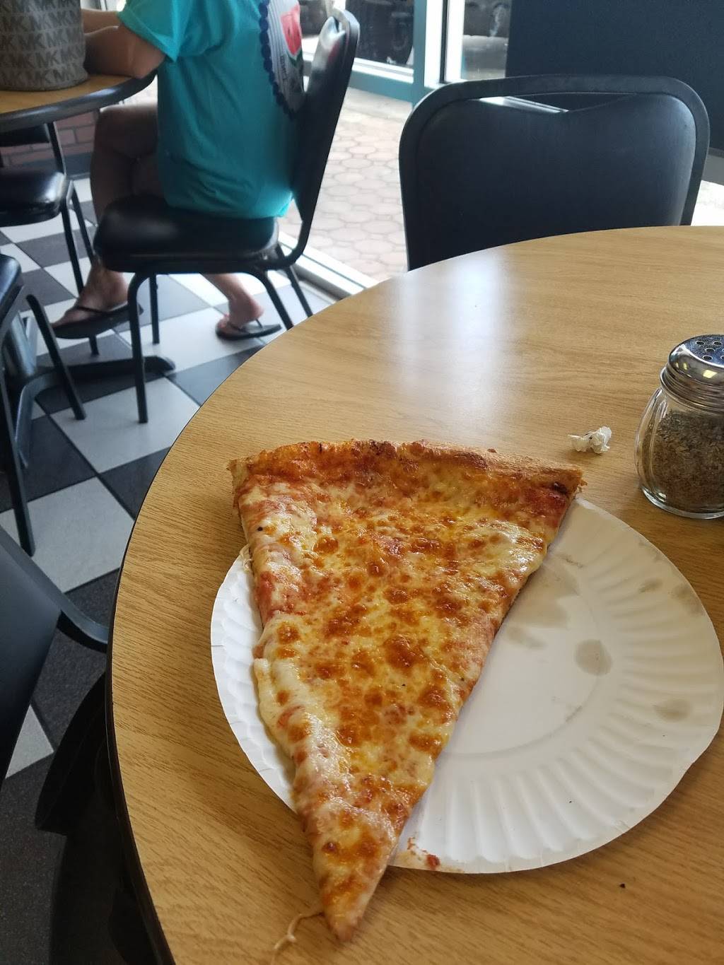 PEPPERONIS PIZZERIA | restaurant | 19975 NW 244th St Unit 10, High Springs, FL 32643, USA | 3864543858 OR +1 386-454-3858