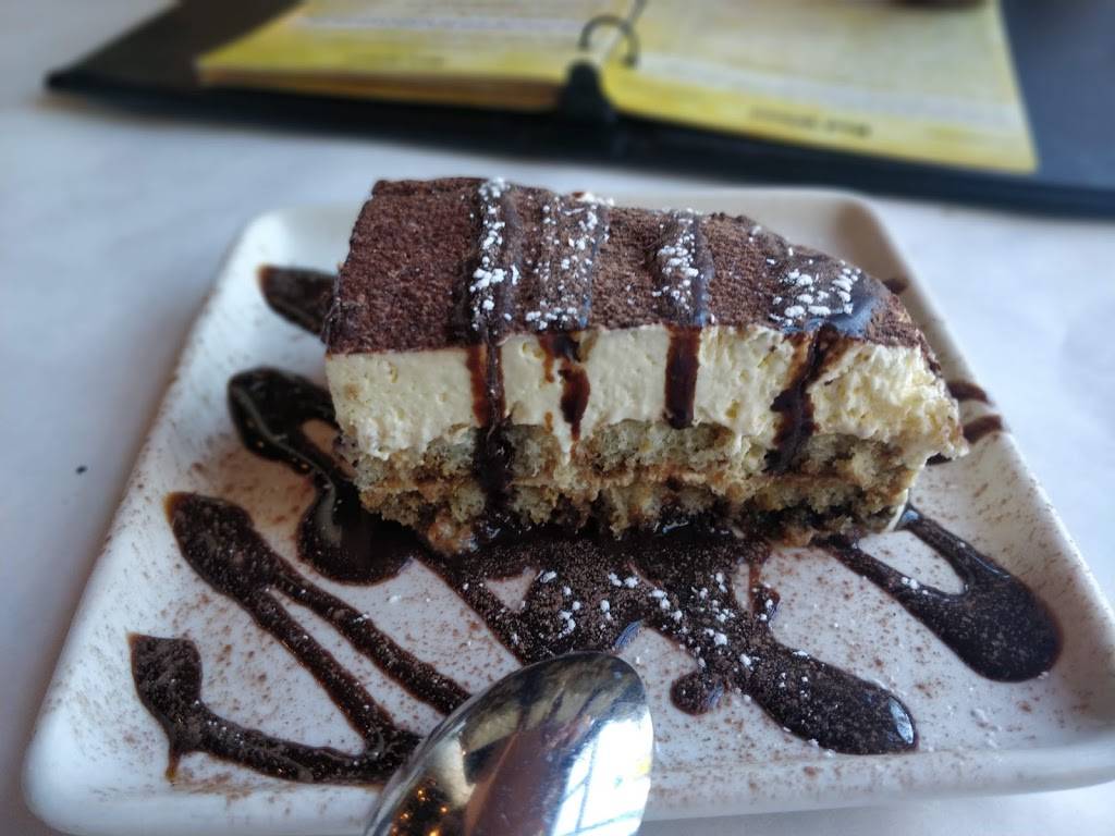 Benvenutos Italian Grill | restaurant | Northside Town Center, 1849 Northport Dr, Madison, WI 53704, USA | 6082411144 OR +1 608-241-1144