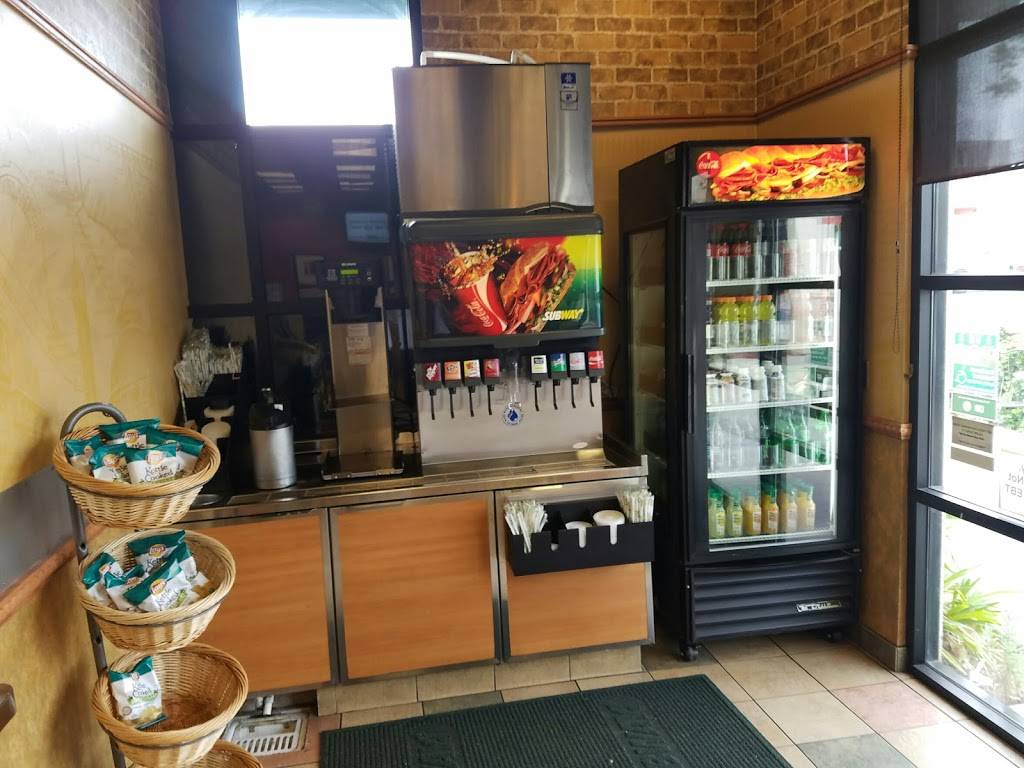 Subway Restaurants | restaurant | 3060 Slauson Ave, Huntington Park, CA 90255, USA | 3235886016 OR +1 323-588-6016