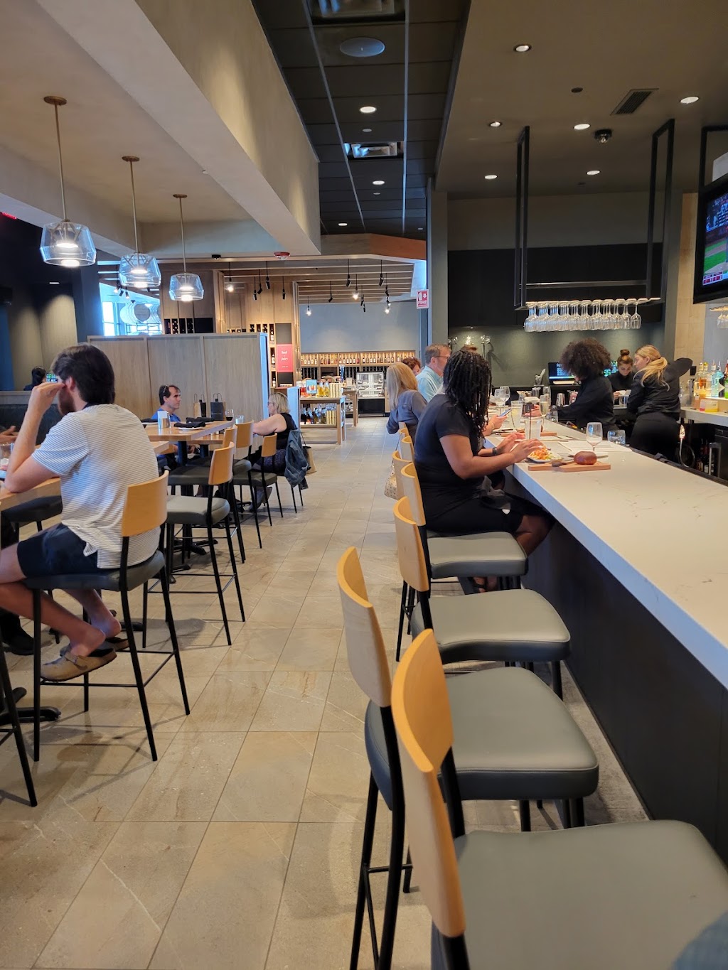 Coopers Hawk Winery & Restaurant Saint Peters | restaurant | 5300 N Service Rd, St Peters, MO 63376, USA | 6365340088 OR +1 636-534-0088