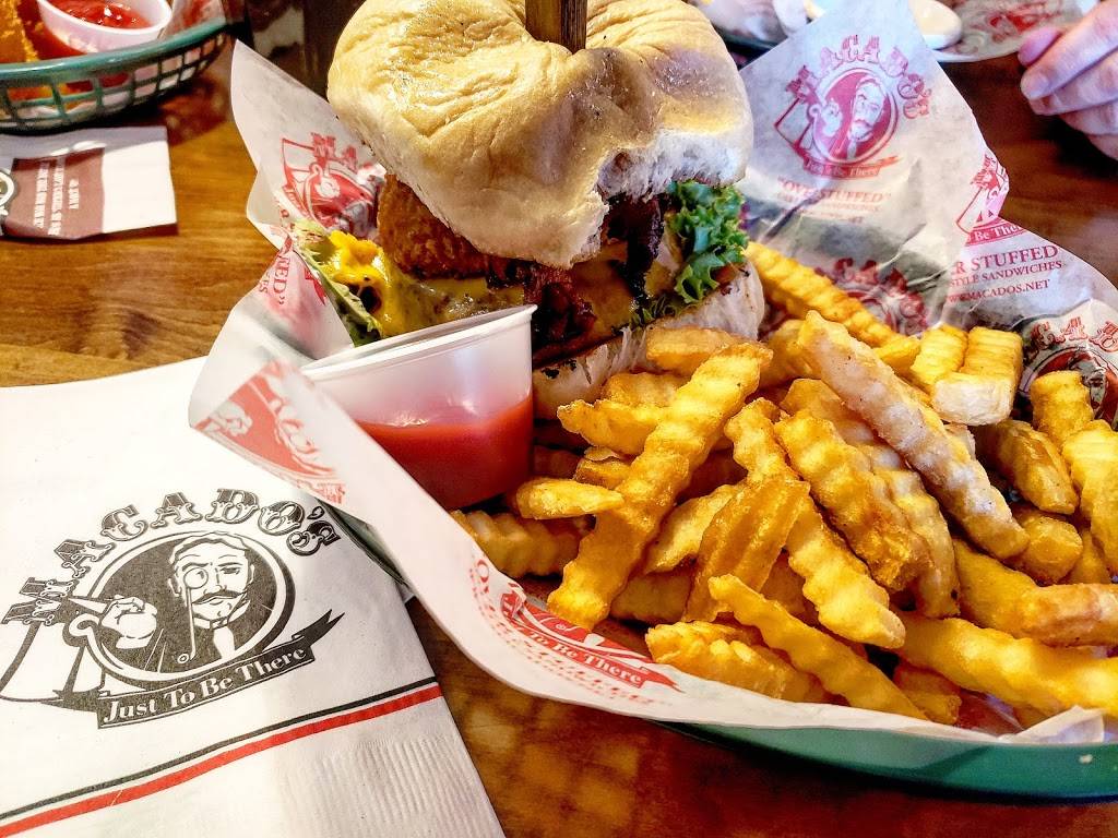 Macados | restaurant | 121 N Loudoun St, Winchester, VA 22601, USA | 5403237162 OR +1 540-323-7162