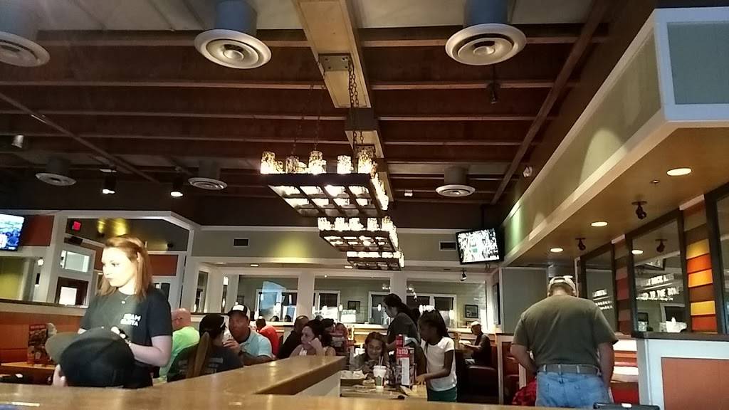 Chilis Grill & Bar | restaurant | 12017 Indian River Rd, DIberville, MS 39540, USA | 2283961266 OR +1 228-396-1266