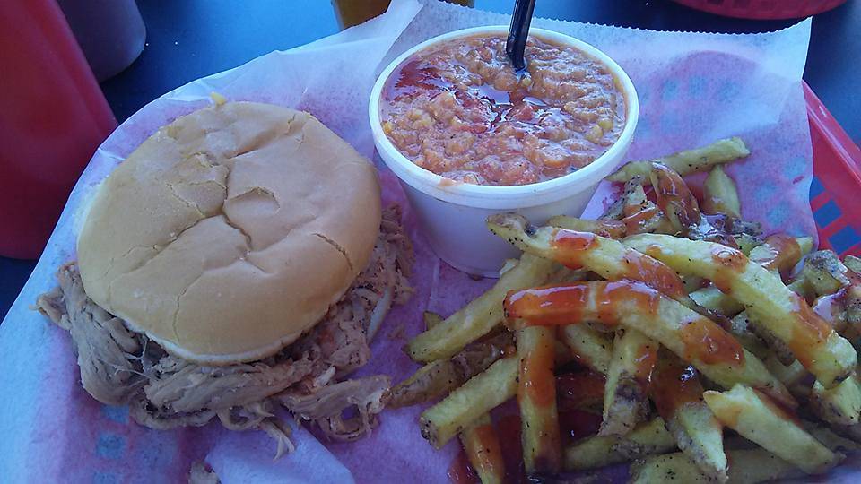 Georgia Butts BBQ | restaurant | 1137 Lake Oconee Pkwy, Eatonton, GA 31024, USA | 7064740946 OR +1 706-474-0946